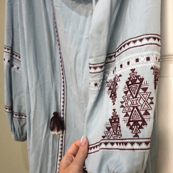 Dress - Picture 3 of 4